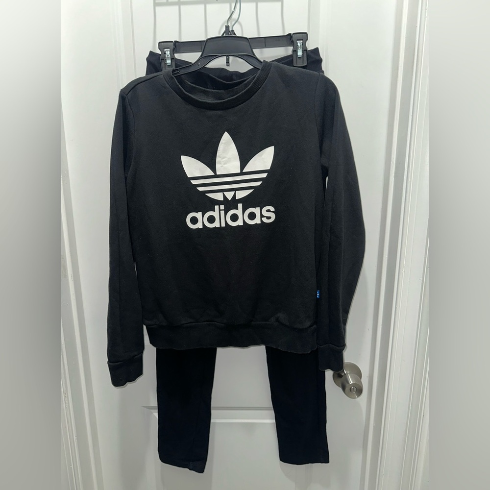 Adidas Black 2 piece set ( The originals line )